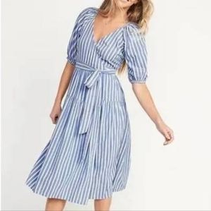 Old Navy Size L Striped Midi Wrap Dress Knit Smocked Blue and White